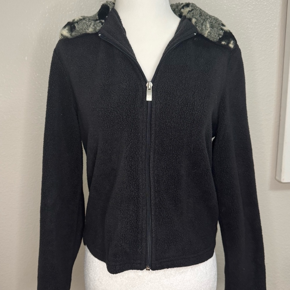 Mecca Canada Collection Cropped Jacket